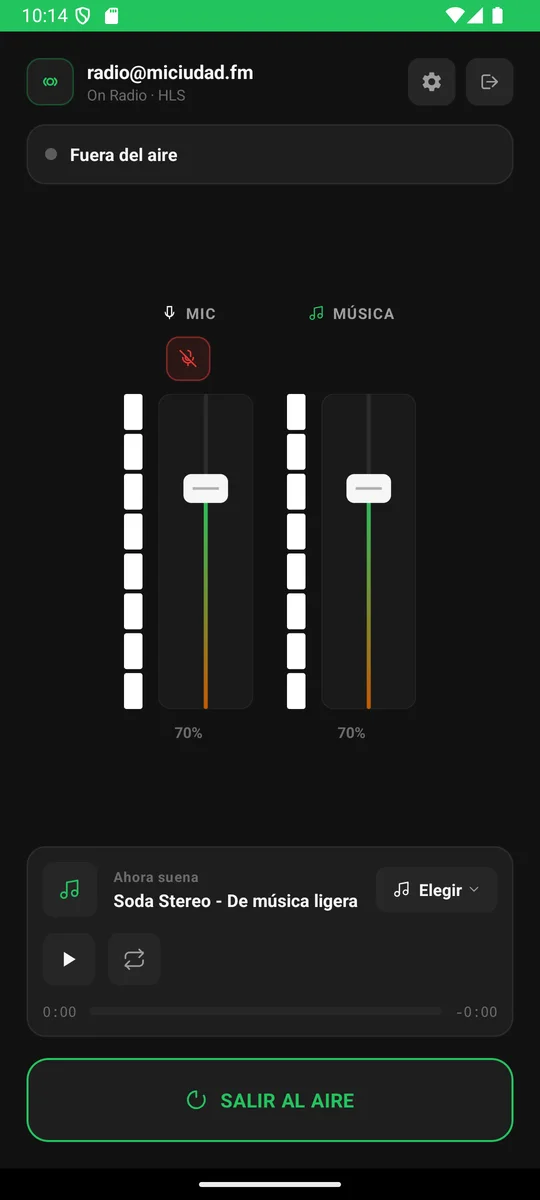 App On Radio: consola con faders de micrófono y música